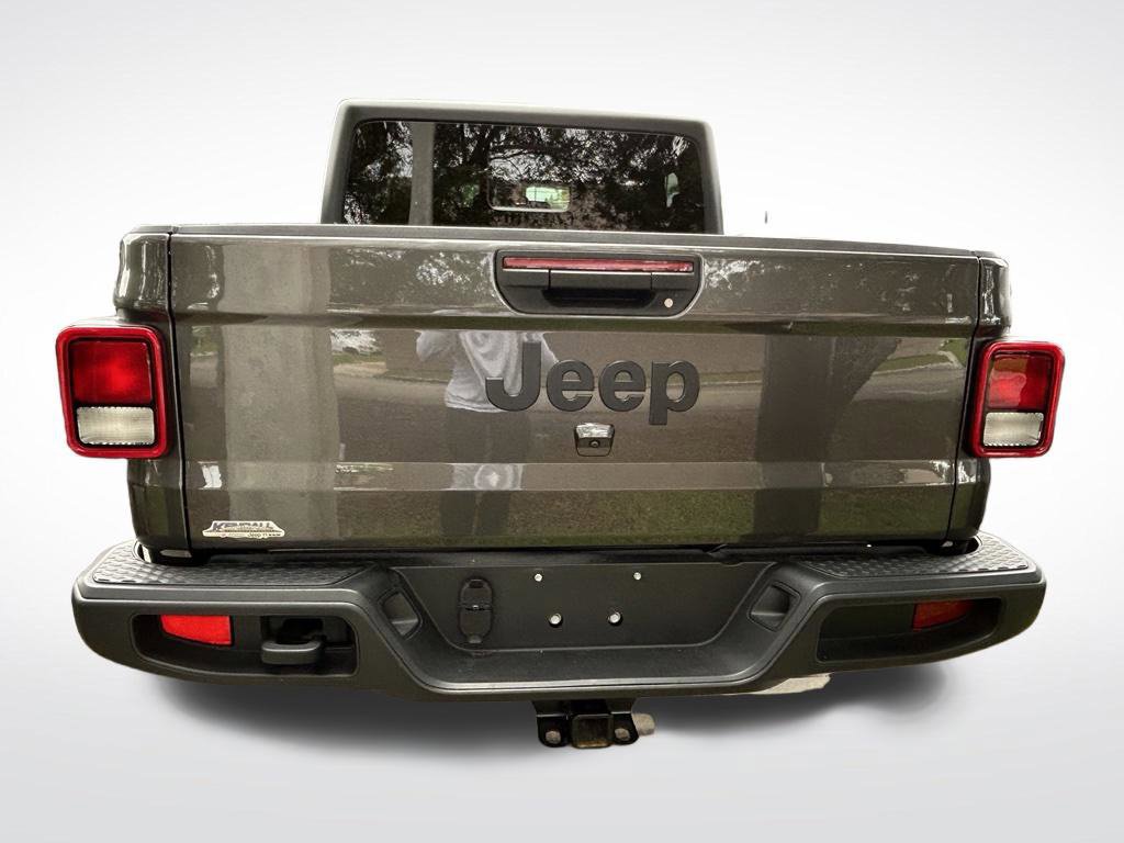 Certified 2025 Jeep Gladiator Sport AWD/4WD image 4
