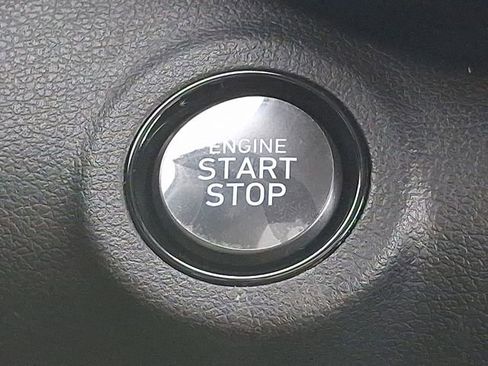 Certified 2026 Hyundai Venue SEL FWD image 25