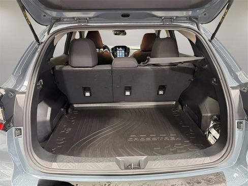 Used 2024 Subaru Crosstrek 2.0i Premium image 36