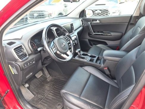 Used 2021 Kia Sportage EX image 7