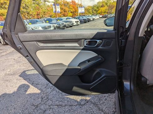 Used 2022 Honda Civic EX image 36