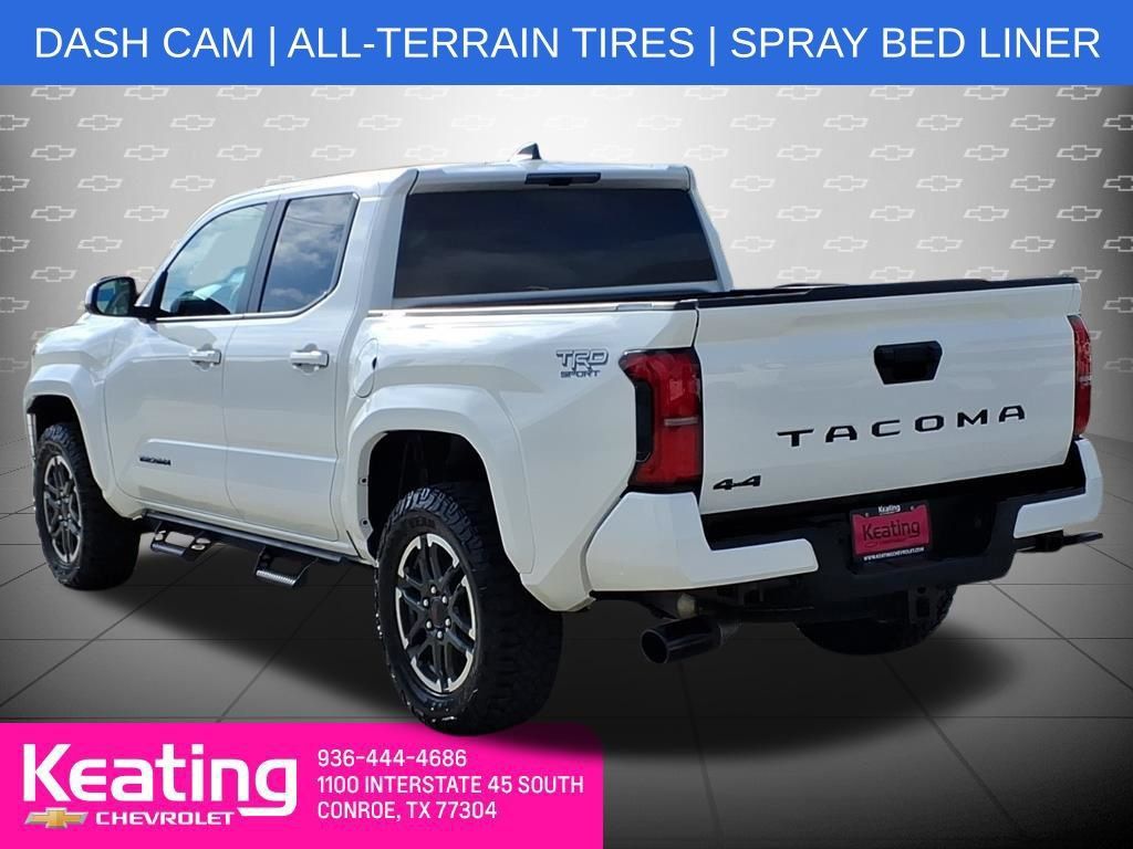 Used 2025 Toyota Tacoma TRD Sport AWD/4WD image 2
