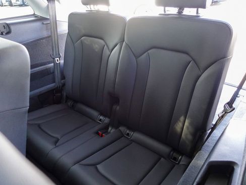 Used 2023 Audi Q7 3.0T Premium Plus image 30