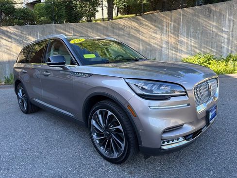 Used 2021 Lincoln Aviator Reserve w/ Equipment Group 201A AWD/4WD image 8