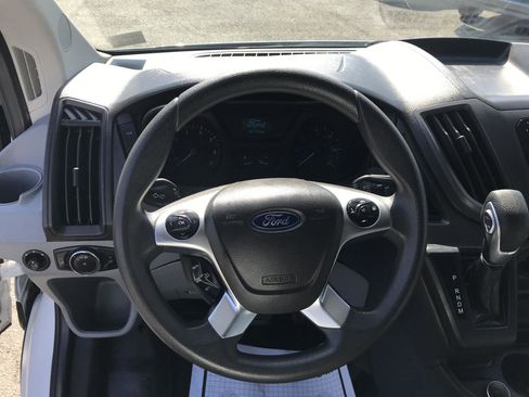 Used 2019 Ford Transit 350 image 12