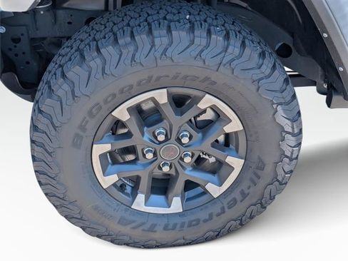 Used 2024 Jeep Wrangler Unlimited Rubicon w/ Technology Group AWD/4WD image 11