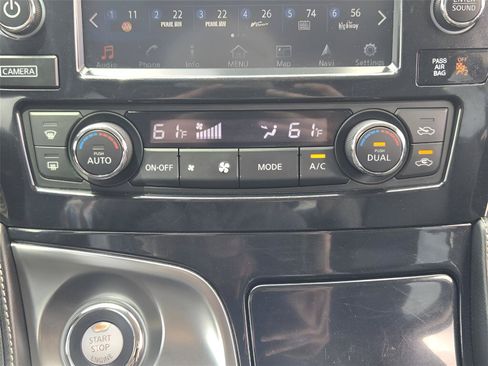 Used 2016 Nissan Maxima Platinum FWD image 18