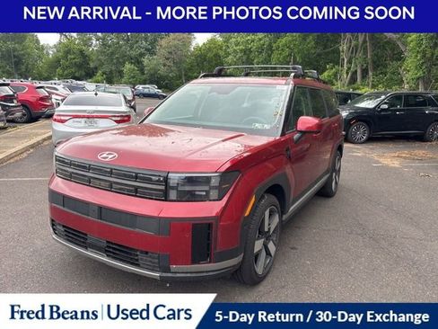 Used 2025 Hyundai Santa Fe Limited AWD/4WD image 1