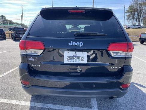 Used 2019 Jeep Grand Cherokee Laredo image 30