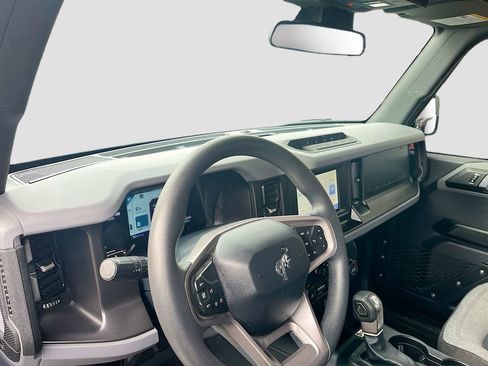 Used 2023 Ford Bronco 4-Door w/ Sasquatch Package image 9