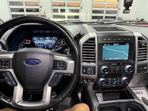 Used 2017 Ford F250 Platinum w/ Platinum Ultimate Package AWD/4WD image 10