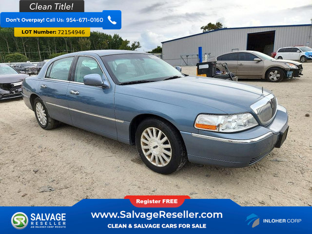 Used 2004 Lincoln Town Car RWD image 5