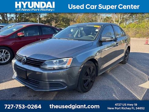 Used 2011 Volkswagen Jetta SE image 1
