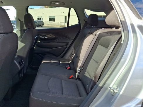 Used 2024 GMC Terrain SLE image 11