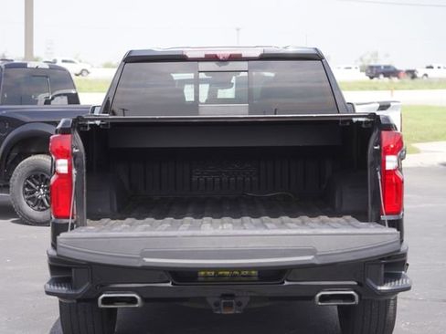 Used 2022 Chevrolet Silverado 1500 High Country w/ High Country Premium Package AWD/4WD image 32