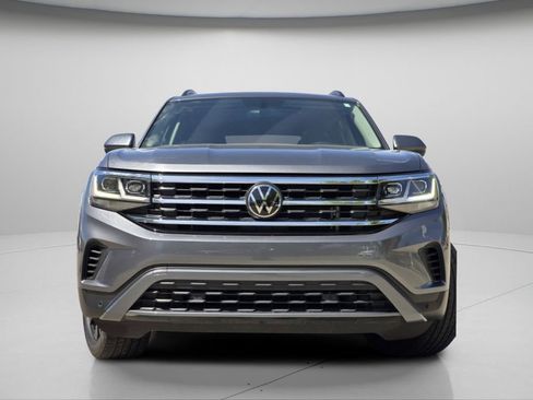 Used 2023 Volkswagen Atlas SE w/ Panoramic Sunroof Package AWD/4WD image 3