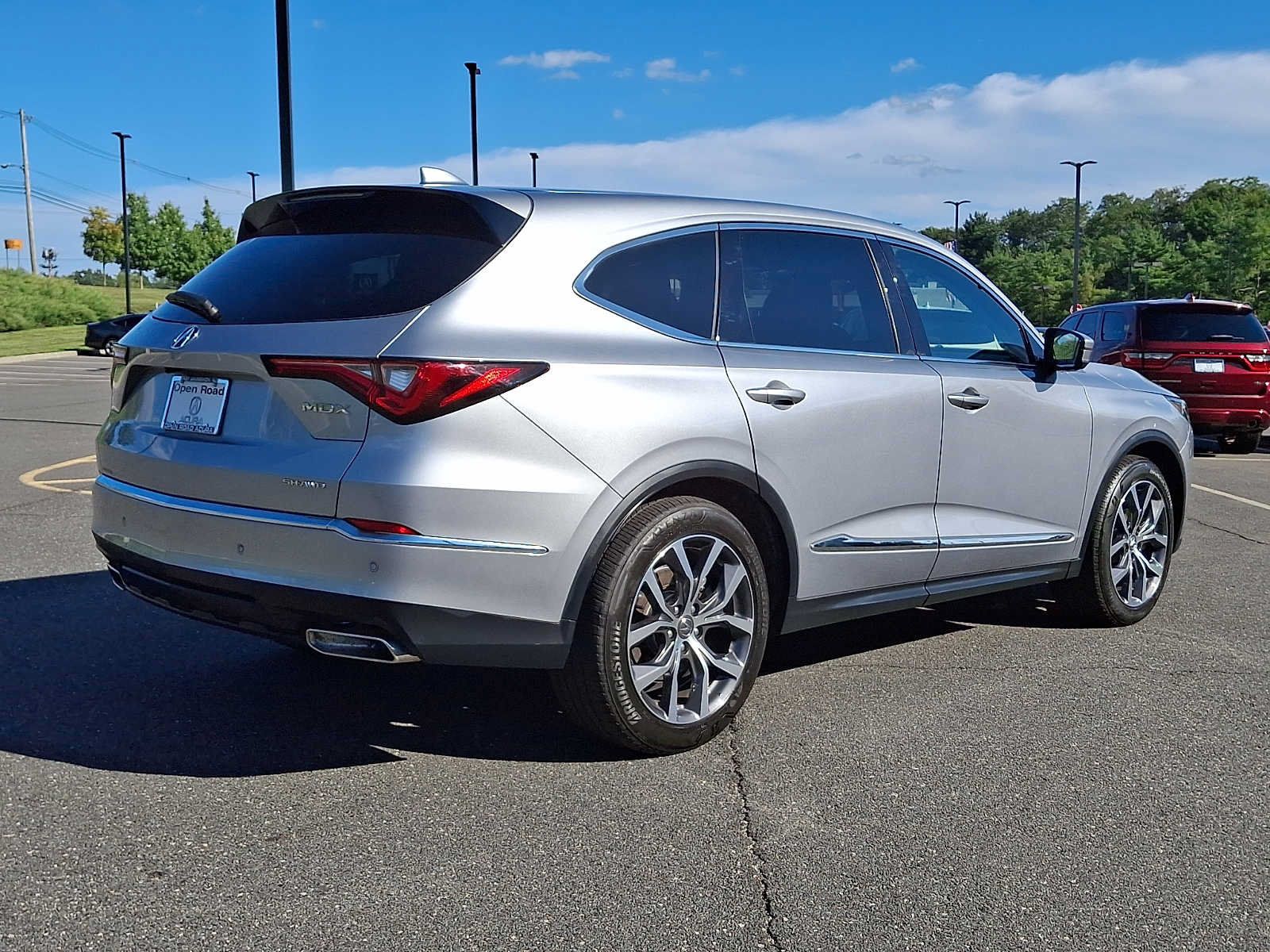 Used 2024 Acura MDX w/ Technology Package AWD/4WD image 6