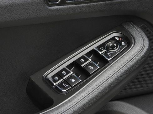 Used 2020 Porsche Macan S AWD/4WD image 60