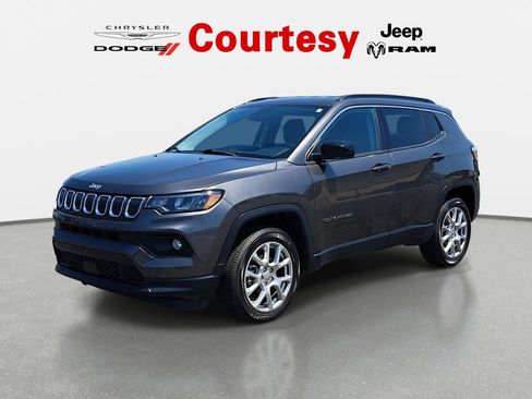Certified 2022 Jeep Compass Latitude AWD/4WD image 8