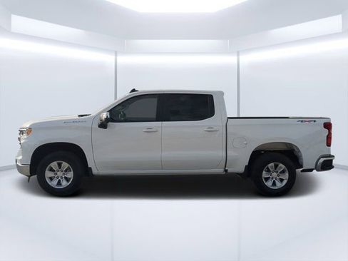 Used 2025 Chevrolet Silverado 1500 LT w/ Safety Package AWD/4WD image 6