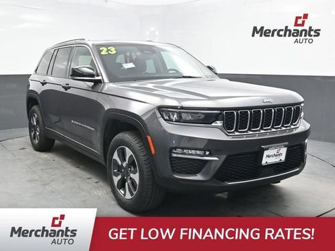 Used 2023 Jeep Grand Cherokee 4WD 4xe image 1
