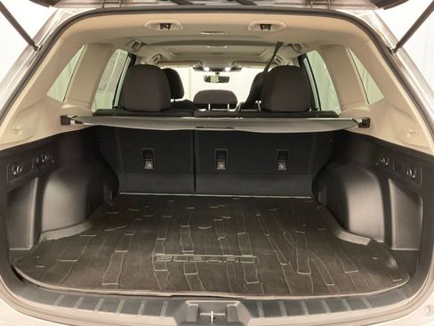 Used 2023 Subaru Forester Premium image 9