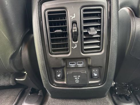 Used 2022 Dodge Durango GT image 20