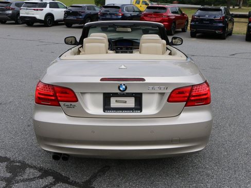Used 2013 BMW 328i Convertible RWD image 4