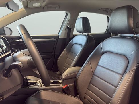 Used 2022 Volkswagen Jetta SE FWD image 12