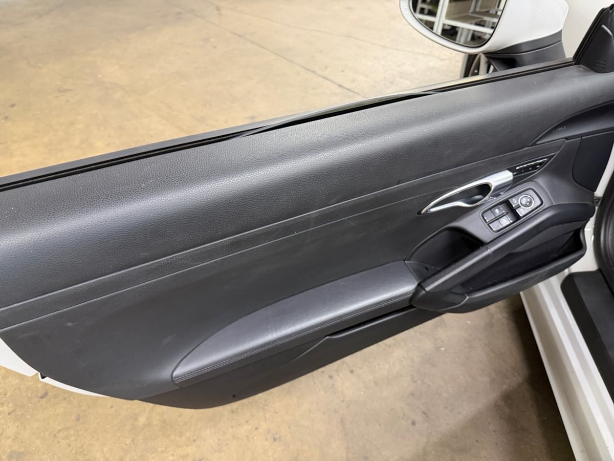 Used 2021 Porsche 718 Boxster S RWD image 11