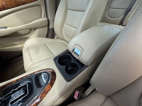 Used 2005 Jaguar XJ8 image 16