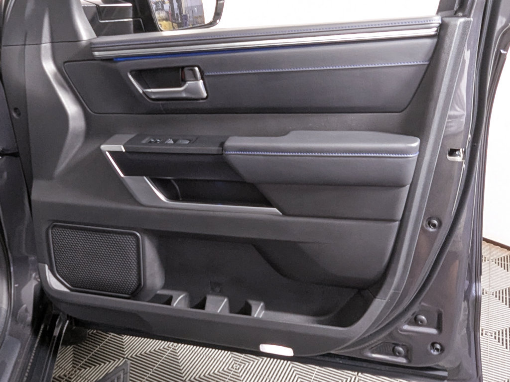 Used 2024 Toyota Sequoia Platinum AWD/4WD image 42