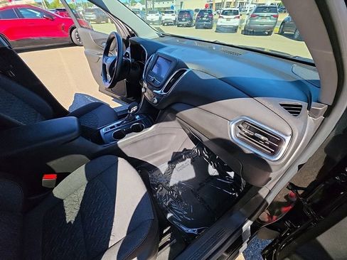 Used 2024 Chevrolet Equinox LT AWD/4WD image 29