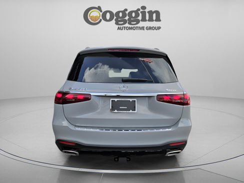 New 2026 Mercedes-Benz GLS 580 4MATIC image 4