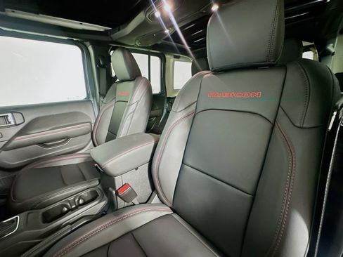 New 2026 Jeep Wrangler Unlimited Rubicon AWD/4WD image 21