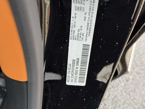 New 2026 Chrysler Pacifica Pinnacle AWD/4WD image 37