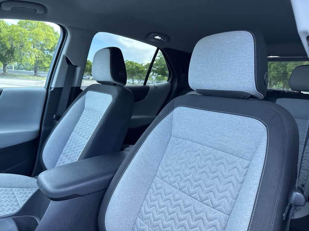 Used 2024 Chevrolet Equinox LS w/ LS Convenience Package FWD image 14