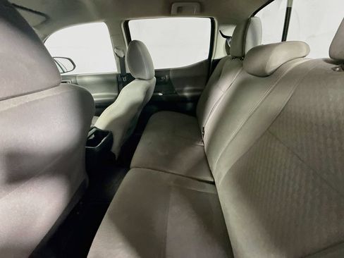 Certified 2021 Toyota Tacoma SR5 AWD/4WD image 21