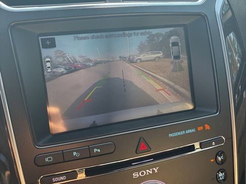 Used 2017 Ford Explorer Limited w/ Equipment Group 301A image 10