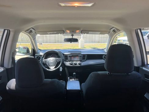 Used 2016 Toyota RAV4 LE FWD image 20