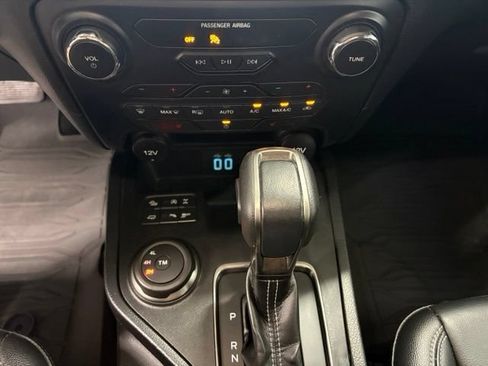 Used 2022 Ford Ranger Lariat w/ Equipment Group 501A High AWD/4WD image 9