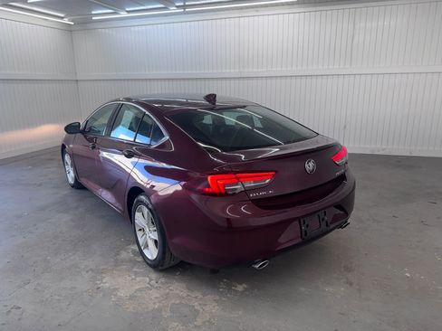 Used 2018 Buick Regal Preferred image 7