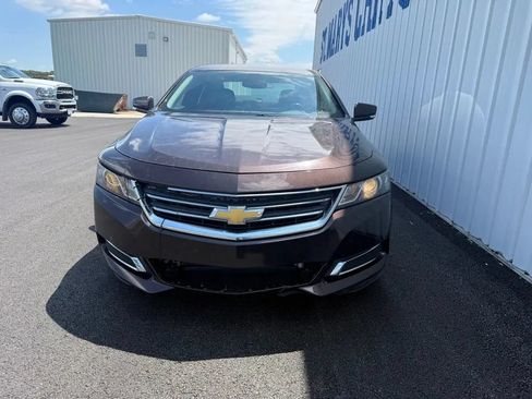 Used 2015 Chevrolet Impala LT w/ Convenience Package FWD image 2