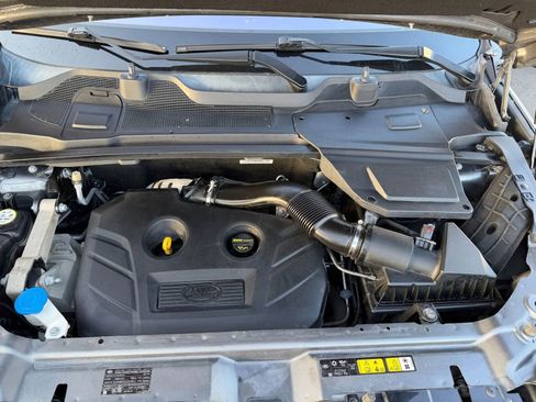 Used 2017 Land Rover Discovery Sport HSE image 57