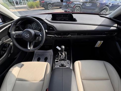 Used 2025 MAZDA CX-30 AWD 2.5 S w/ Preferred Package image 17