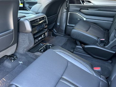New 2026 Jeep Grand Wagoneer L Limited AWD/4WD image 11