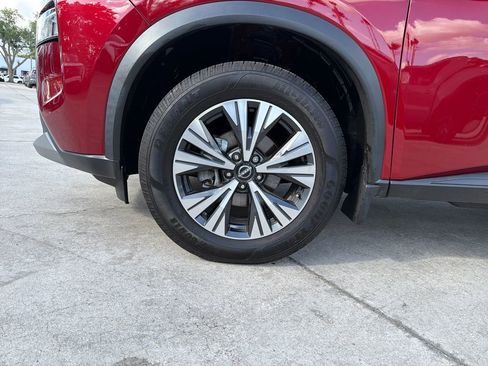 Used 2023 Nissan Rogue SV FWD image 12