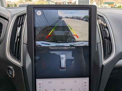 Used 2023 Ford Edge SEL w/ Convenience Package image 8