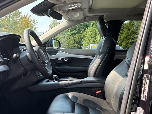Certified 2023 Volvo XC90 B5 Core w/ Protection Package Premier AWD/4WD image 10