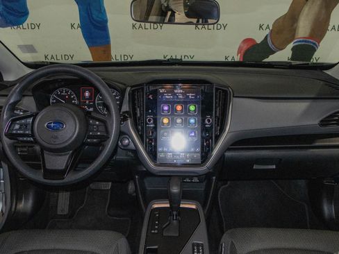 Used 2024 Subaru Crosstrek 2.0i Premium image 3